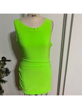 NWOT NORMA KAMALI Sleeveless Pickleball Mini Dress in Neon Green Size Medium